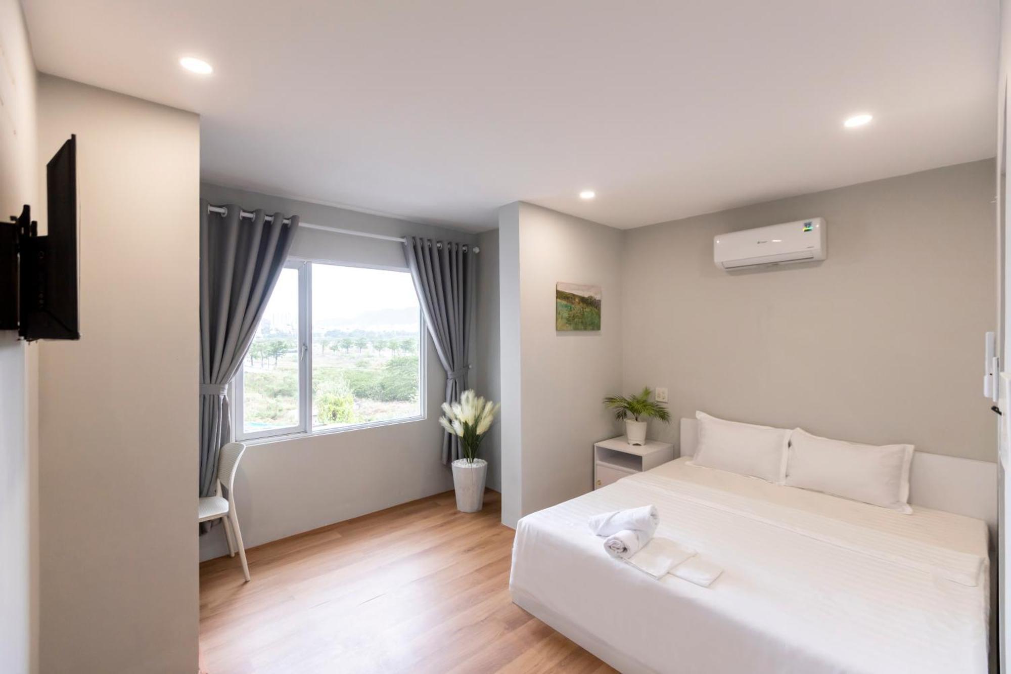 Cosmos Hotel Nha Trang By Ht Exterior photo