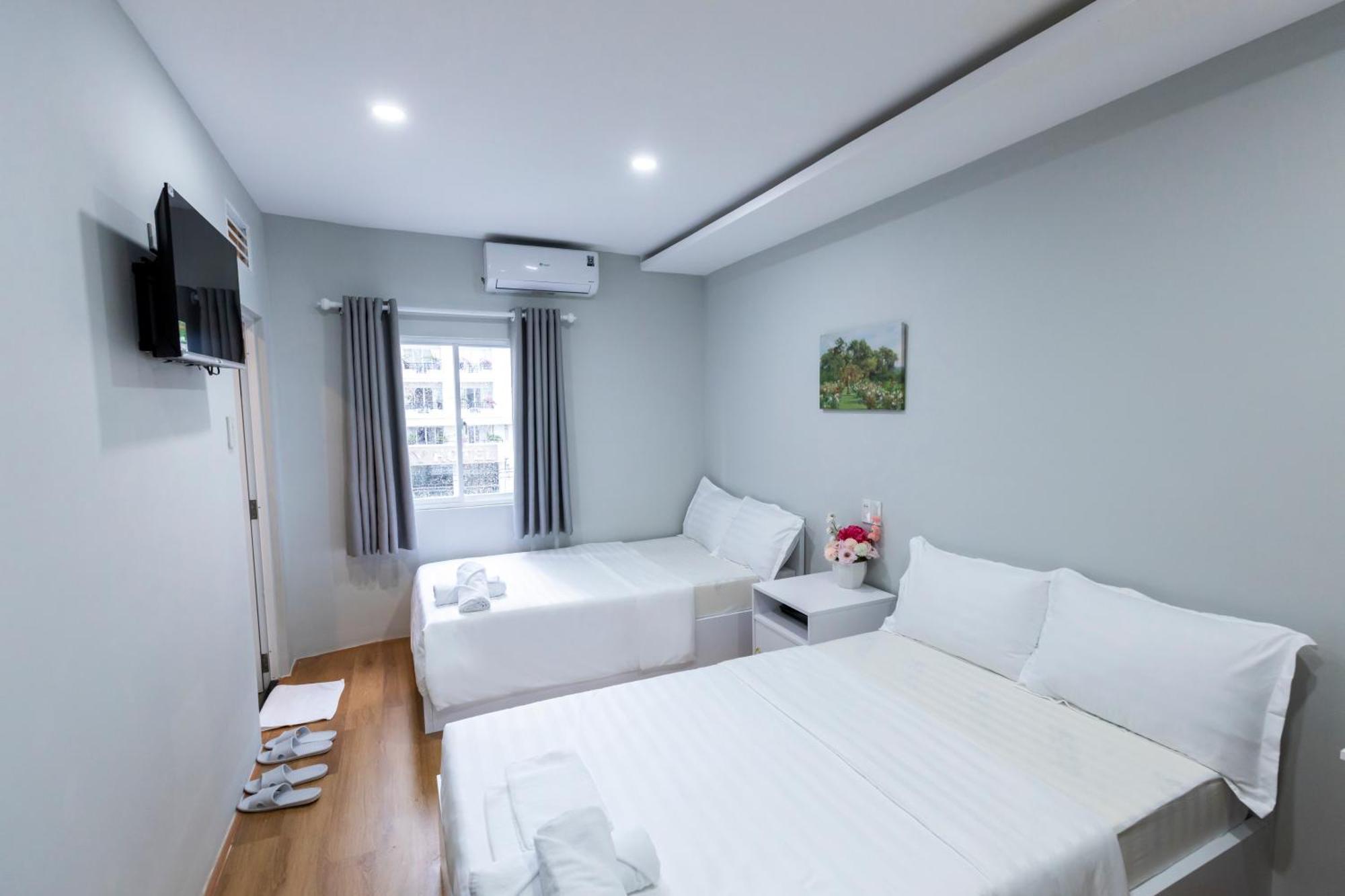 Cosmos Hotel Nha Trang By Ht Exterior photo