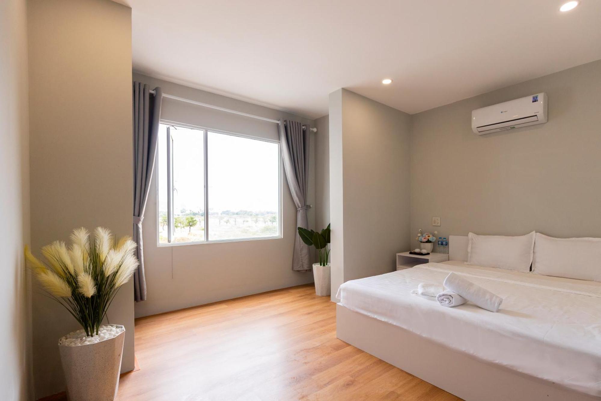 Cosmos Hotel Nha Trang By Ht Exterior photo