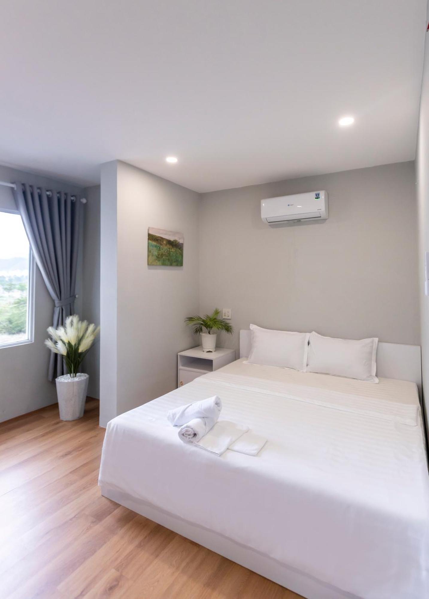 Cosmos Hotel Nha Trang By Ht Exterior photo