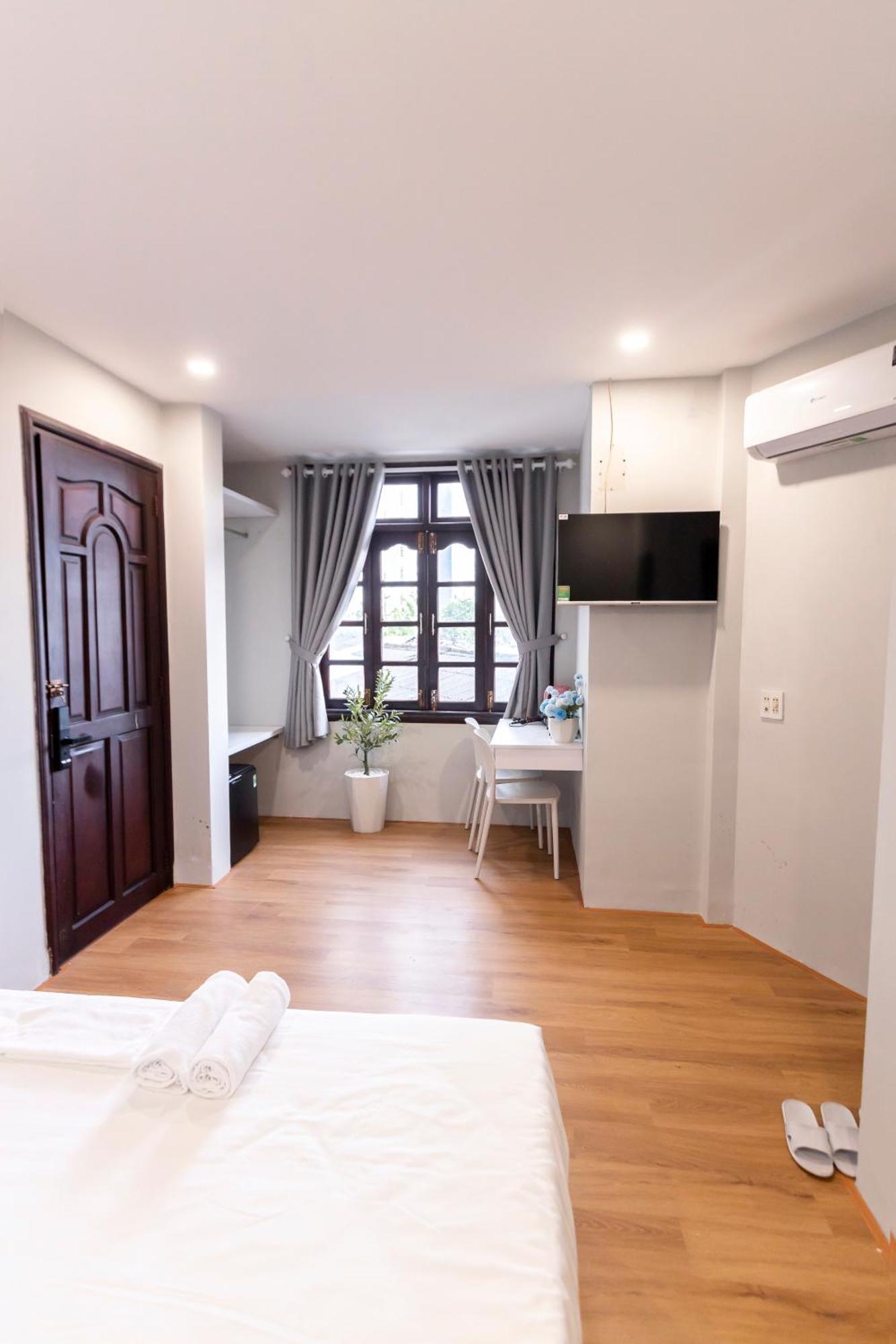 Cosmos Hotel Nha Trang By Ht Exterior photo
