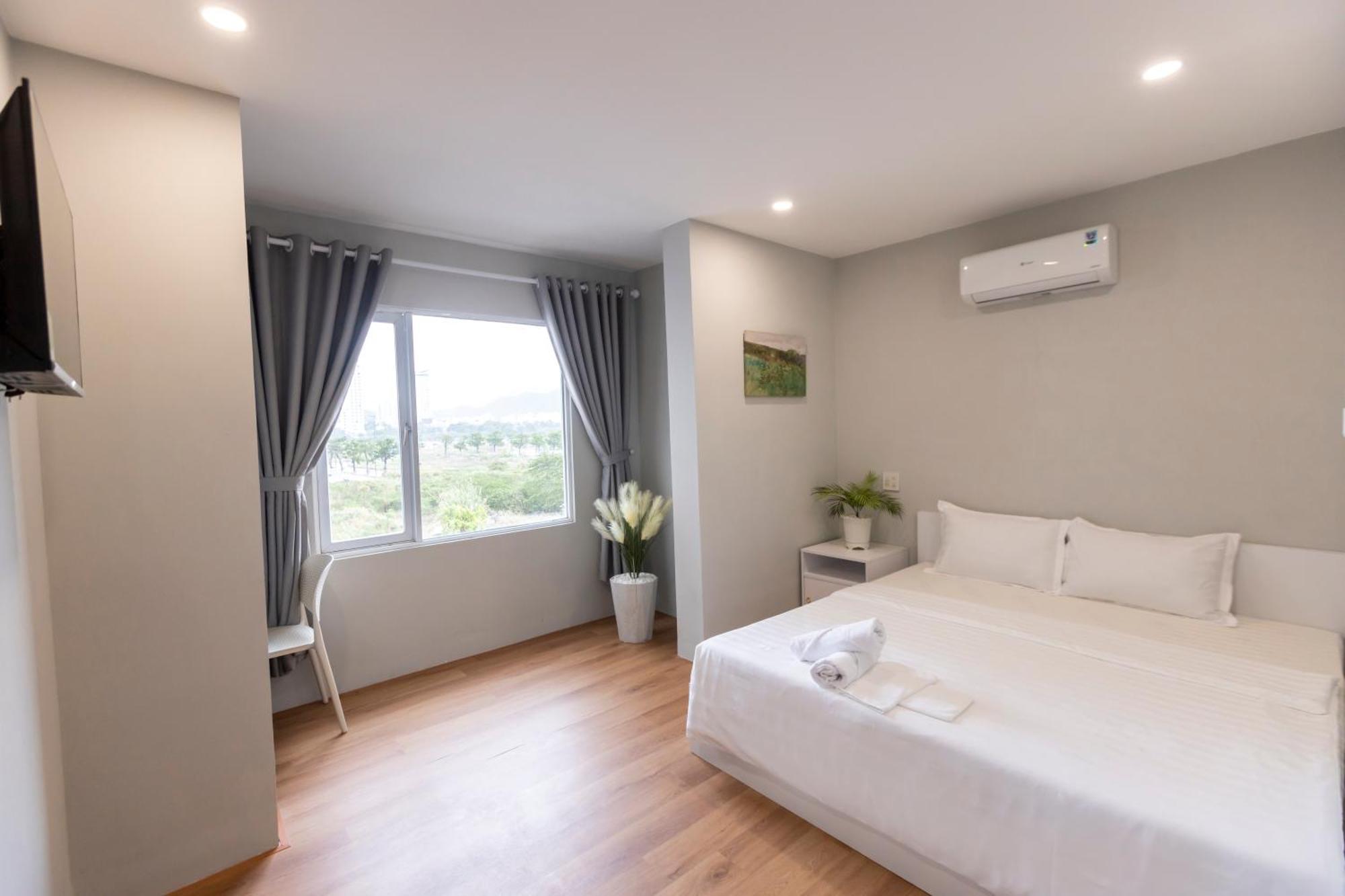 Cosmos Hotel Nha Trang By Ht Exterior photo