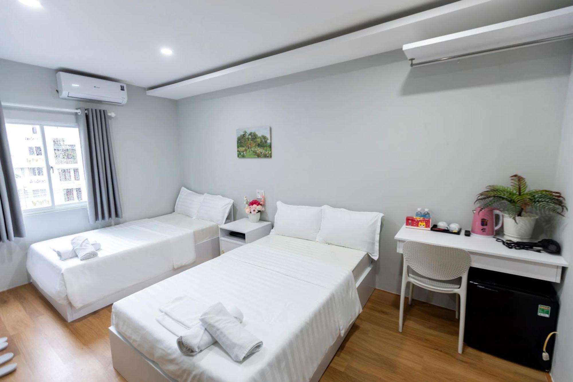 Cosmos Hotel Nha Trang By Ht Exterior photo