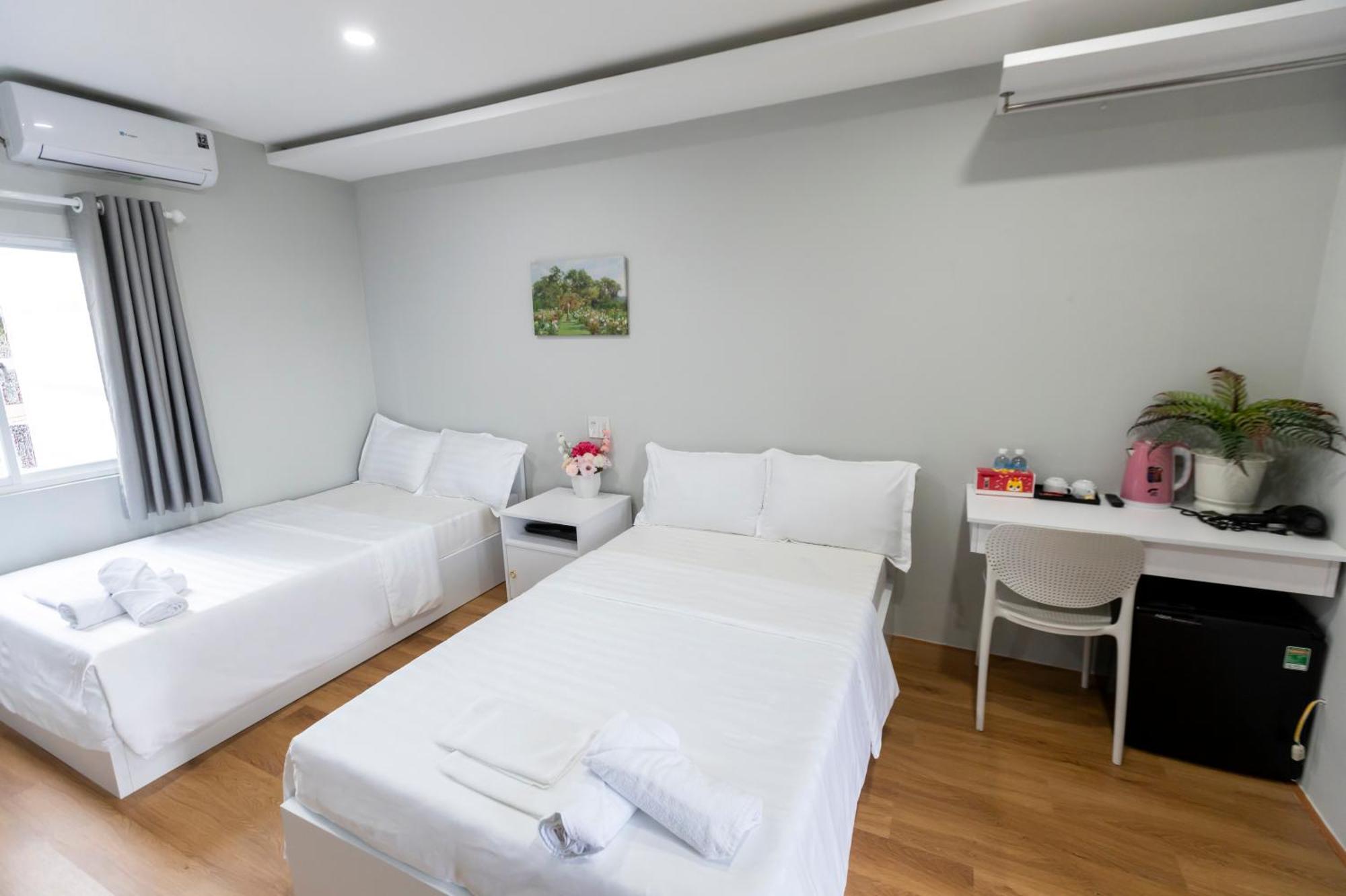 Cosmos Hotel Nha Trang By Ht Exterior photo