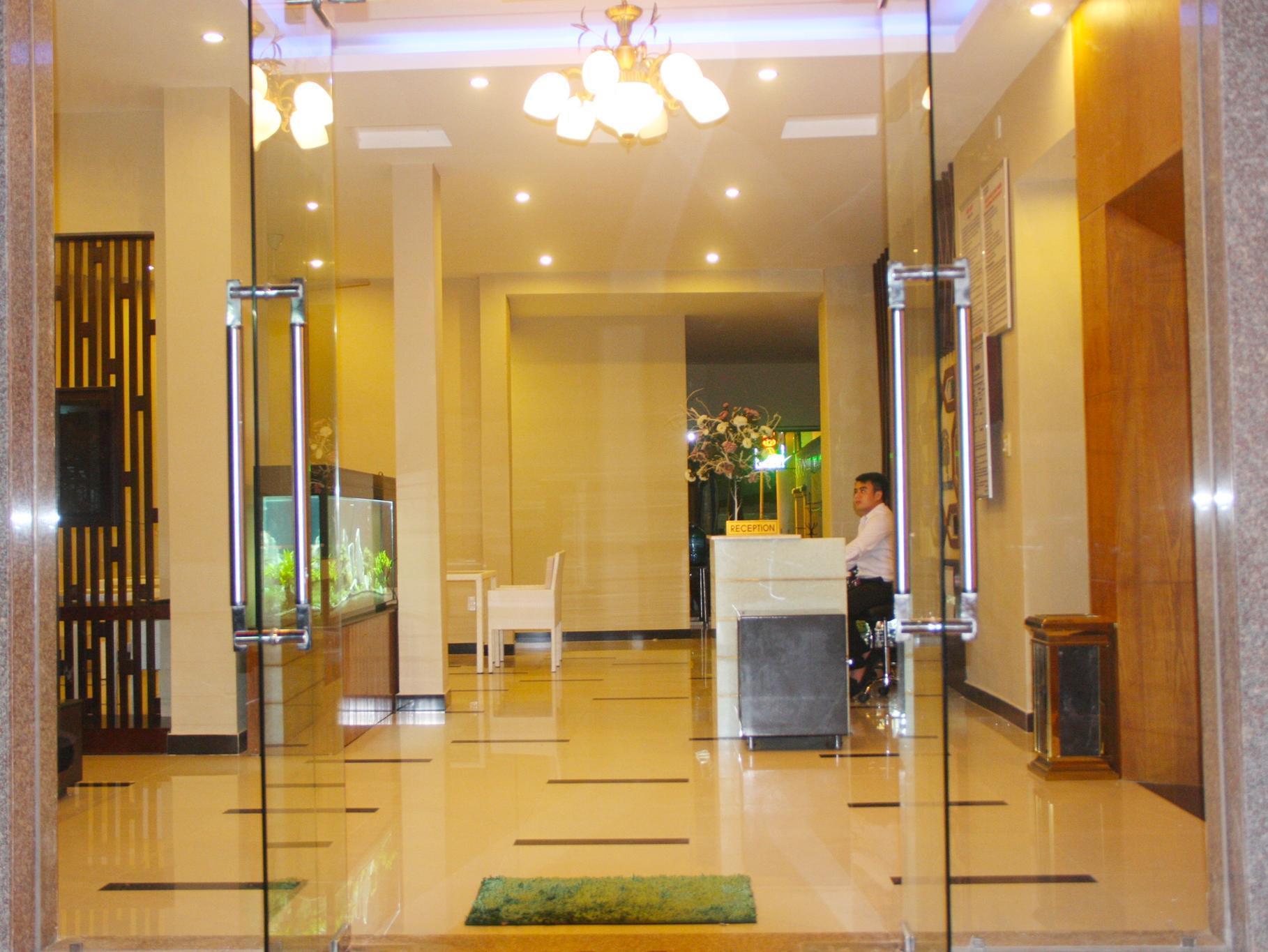 Cosmos Hotel Nha Trang By Ht Exterior photo