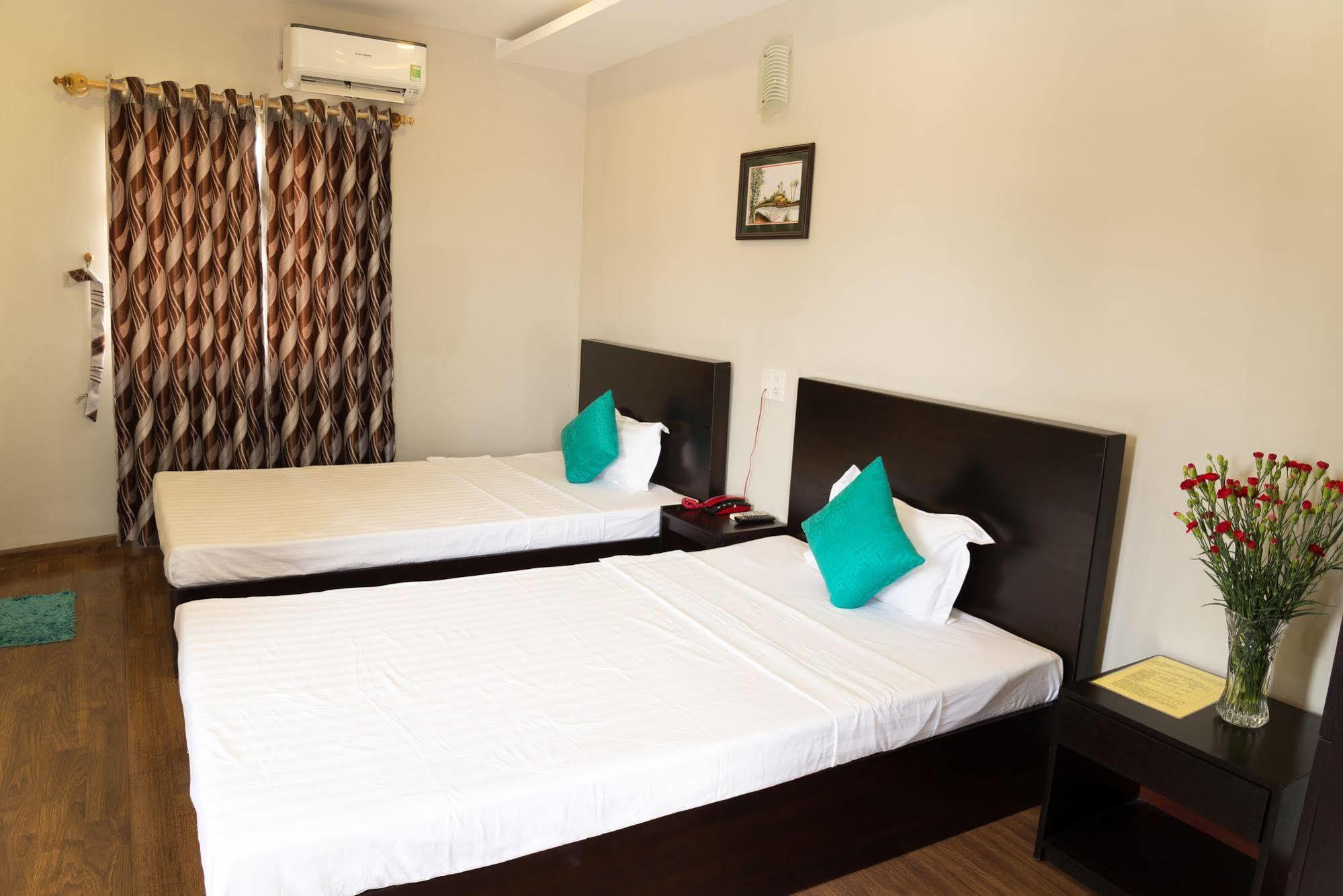Cosmos Hotel Nha Trang By Ht Exterior photo